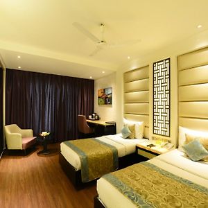 Hotel City Star - Free Airport Pickup